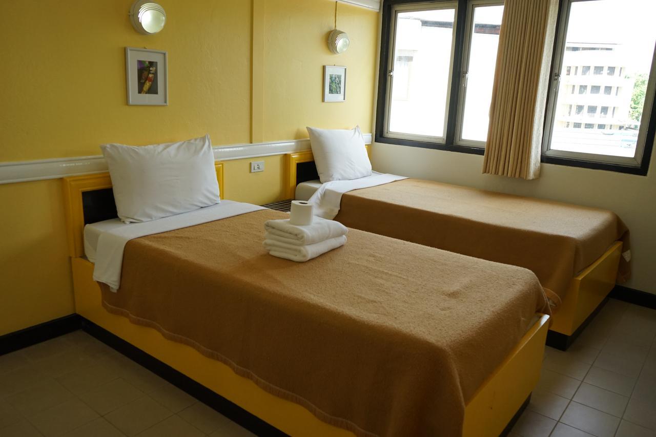 Hotel Yes Kaosan à Bangkok Extérieur photo
